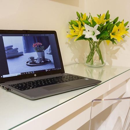 Milano City Apartments - Stylish House Free Wifi-Parking-Airport Экстерьер фото